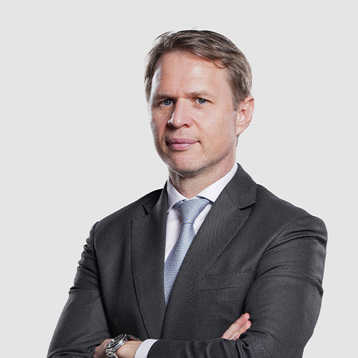 Headshot of Lunate’s Senior Partner and Chief Legal Officer, Peter Howley